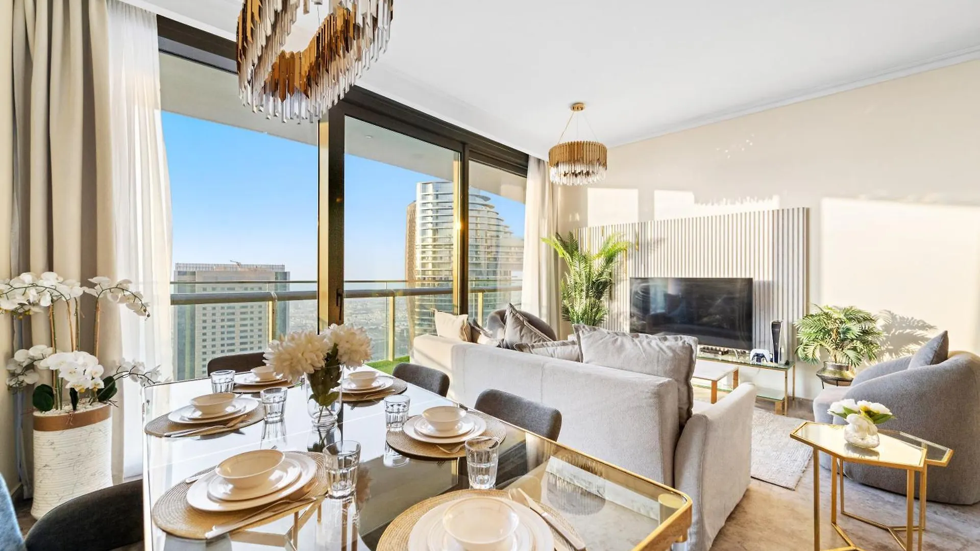 First Class 2Br With Full Dubai Skyline & Sea View
